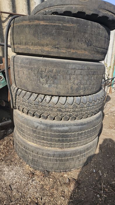 Шини б/у від вантажної машини