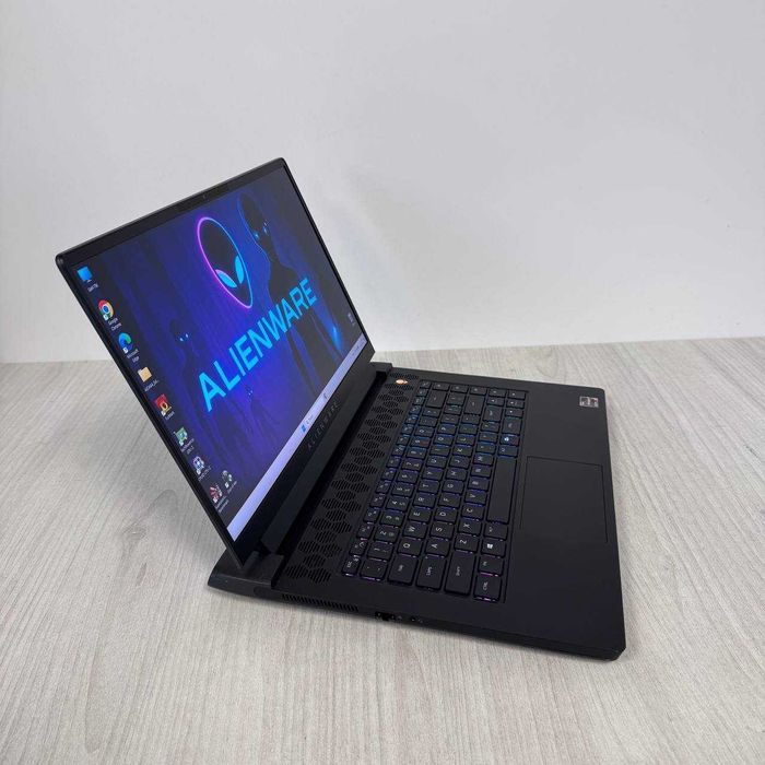 Dell Alienware m15 R5 60Hz Ryzen 9 5900HX 16Gb SSD 1TB RTX 3070: 41 000 ...