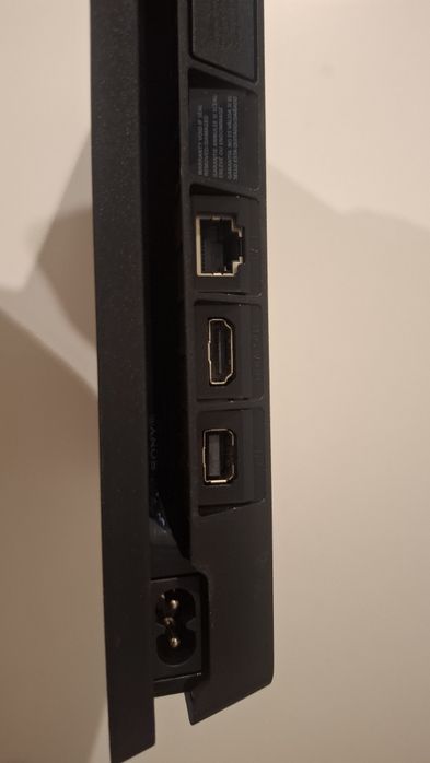 Zadbany zestaw PS4 Slim | 2 Oryginalne Pady | Ładowarka