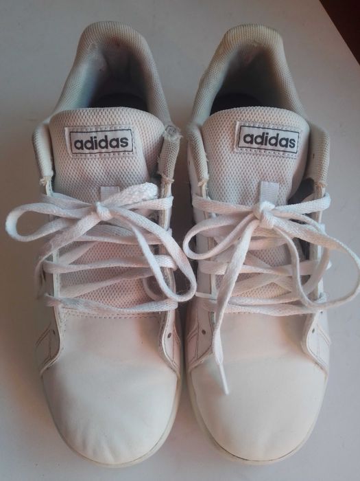 Sapatilha adidas tamanho 40