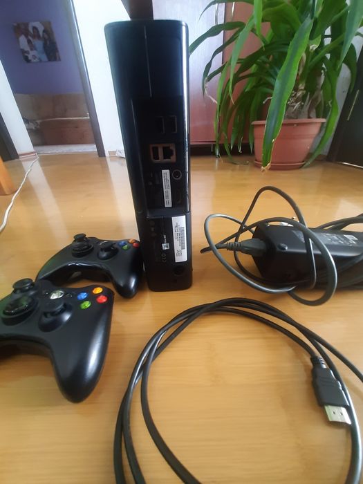 Xbox 360 E 108 ігор