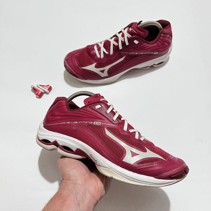Mizuno Lightning 41р кроссовки игровые волейбольные теннисные