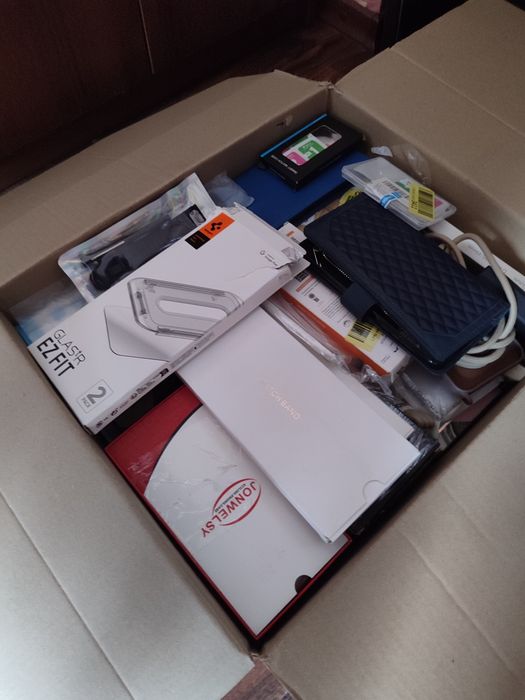 Лот чехлов для телефона