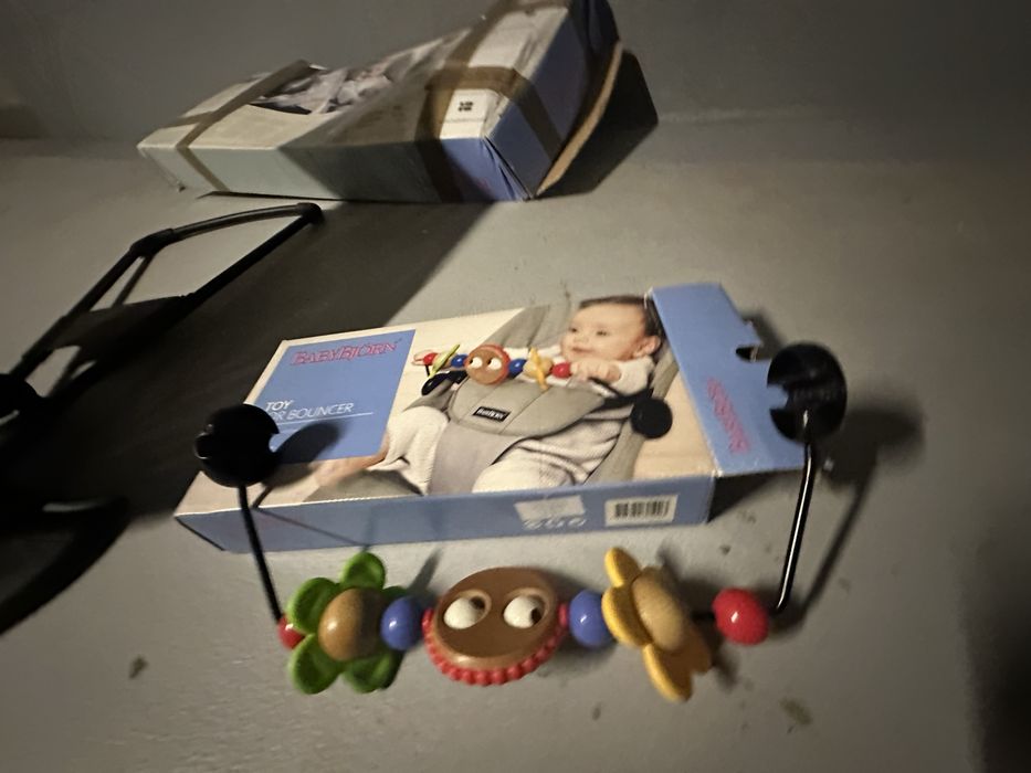 Babybjorn Mesh bujaczek + zabawki gratis