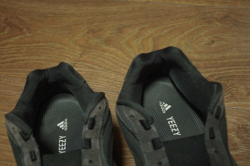 Кросівки Adidas Yeezy Boost 700 Vanta fu6684 весінні оригінал 42 розм