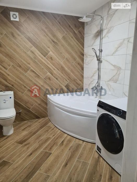Продаж якісного будинку з усіма зручностями...