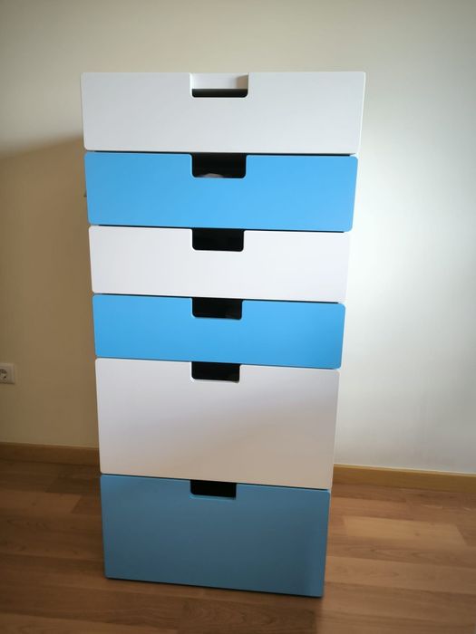 Comoda IKEA com 6 gavetas