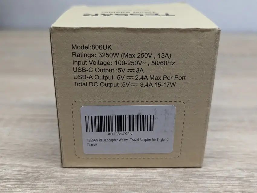 Дорожный адаптер TESSAN 806UK