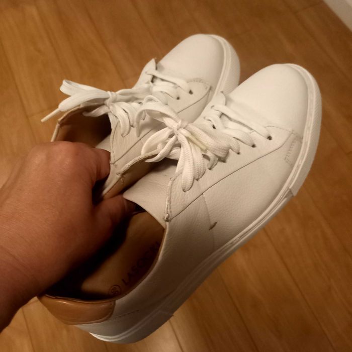 Sneakersy Lasocki ze skóry rozm.39