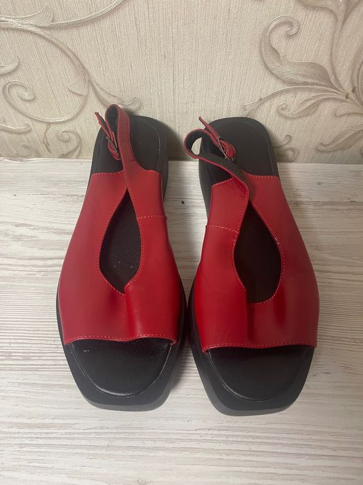 Жіночі босоніжки 39 р