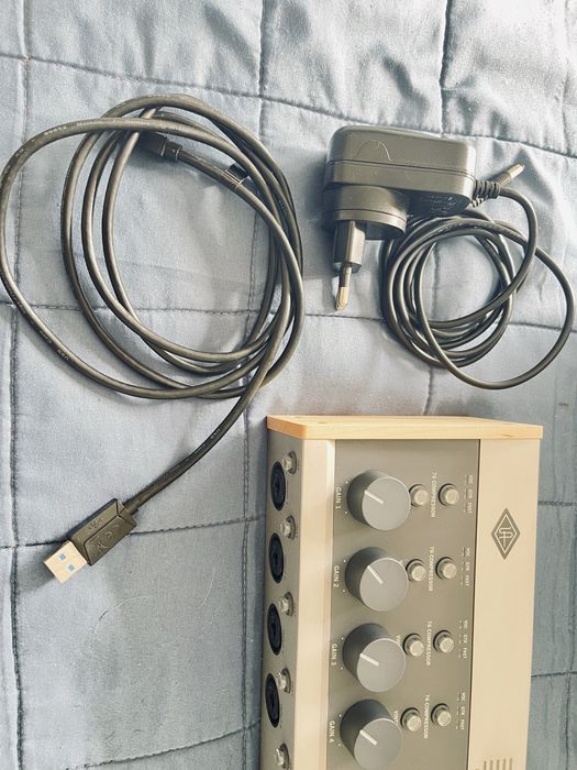 UAD 476p Universal Audio Interface- como nova!