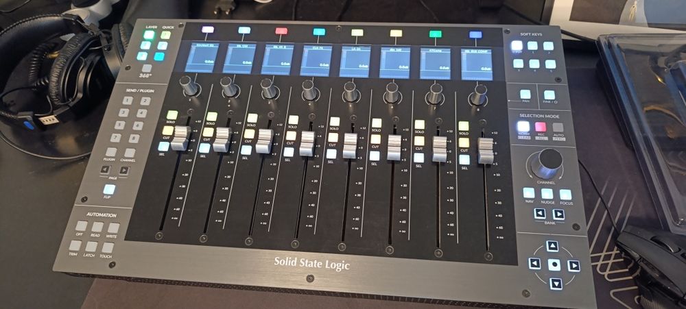 SSL UF8 - Kontroler DAW + decksaver