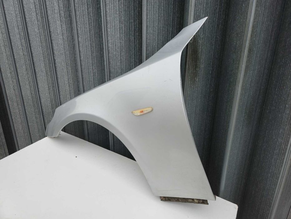 Guarda lamas esquerdo BMW Serie 5 E60 E61 (2003.-2010.)