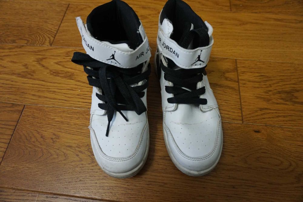 Buty Air Jordan roz.34
