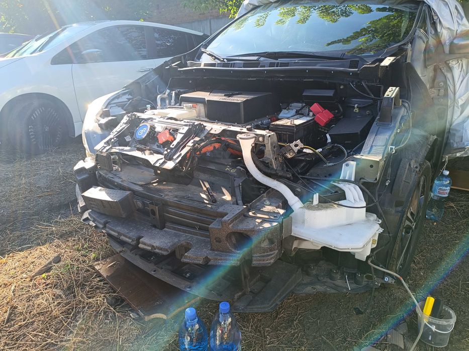 Бачок омывателя омивача Nissan Leaf II ZE1 Ниссан Лиф Нісан Ліф