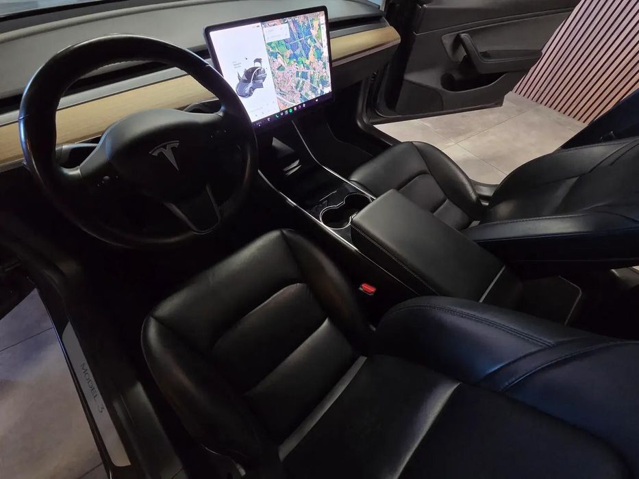 Tesla Model 3 Standard Range Plus RWD foto 4