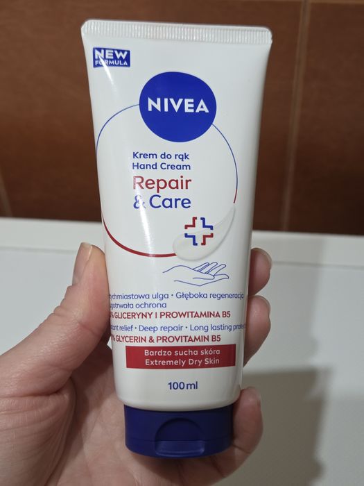 Крем La Roche-Posay Lipikar AP+Max, Nivea repair&care