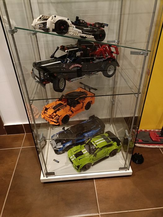 Cedo Vários sets Legos