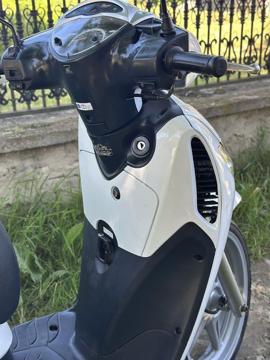 Скутер Honda sh 150