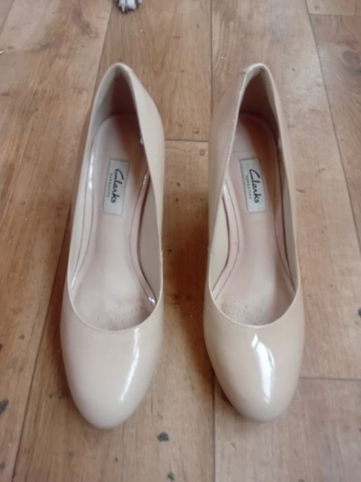 Шикарные туфли на грядущие праздники Clarks