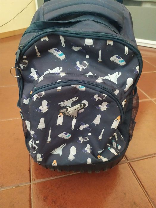 Mochila escolar trolley (Note it) com lancheira incluída (baratinha)