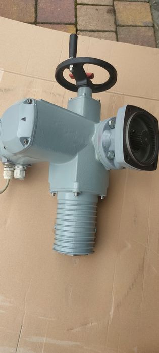 Siłownik elektryczny napęd Auma