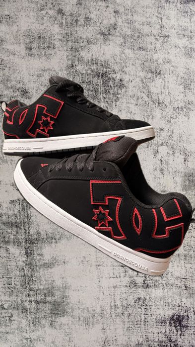 Dc Shoes Court Graffik 42 Czarno Czerwone
