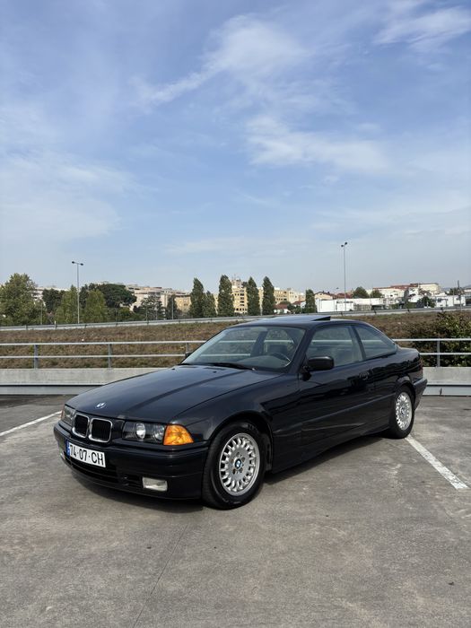 BMW e36 coupe 318is de 1993 - Restauro à chapa - Muito bom estado todo original