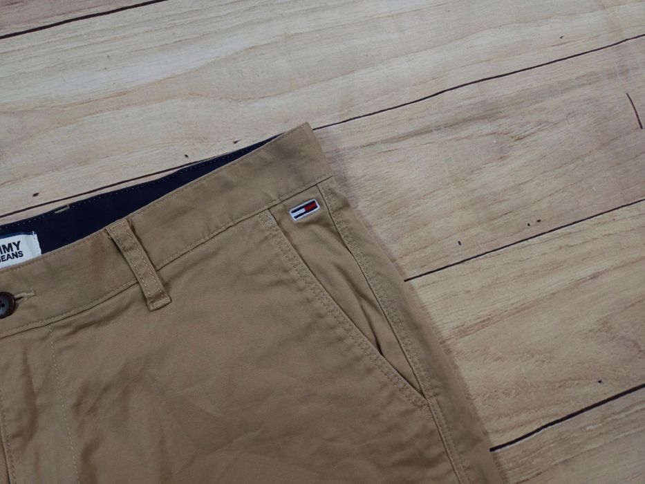 TOMMY JEANS TJM Essential Chino Short Męskie Spodenki r. 36
