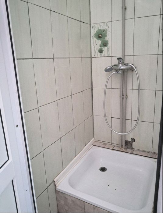 2кімн. Головна 600грн. 1-4 чол.