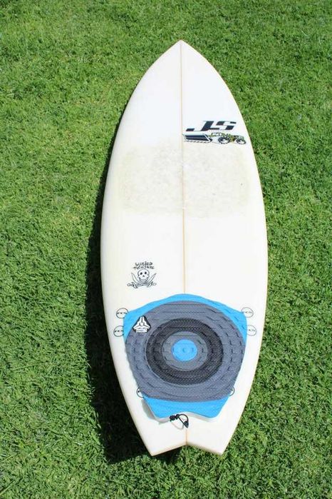 JS Industries Surfboard 5ft 10"