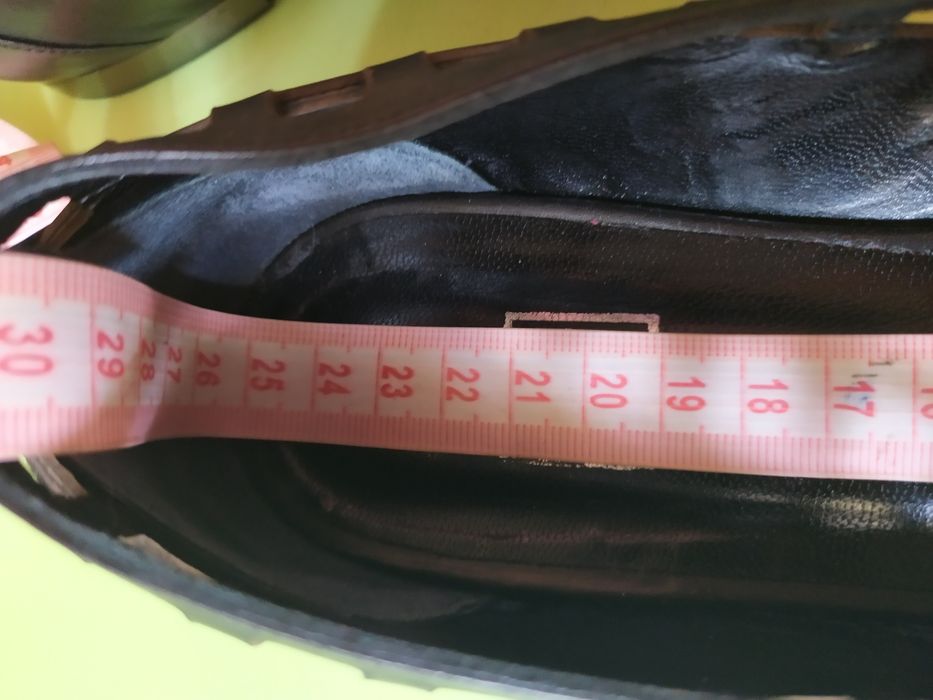 Балетки, туфли черные, зауженные 39-40