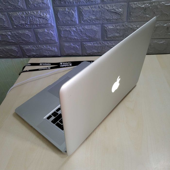 Apple MacBook Pro 15.4  A1286 ноутбук макбук