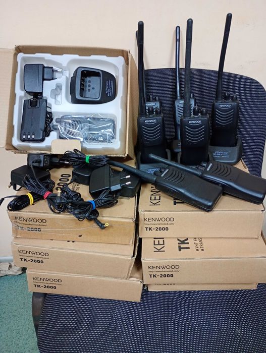 kenwood tk 2000-1 Сама мініатюрна й найлегша рация Kenwood TK-2000,