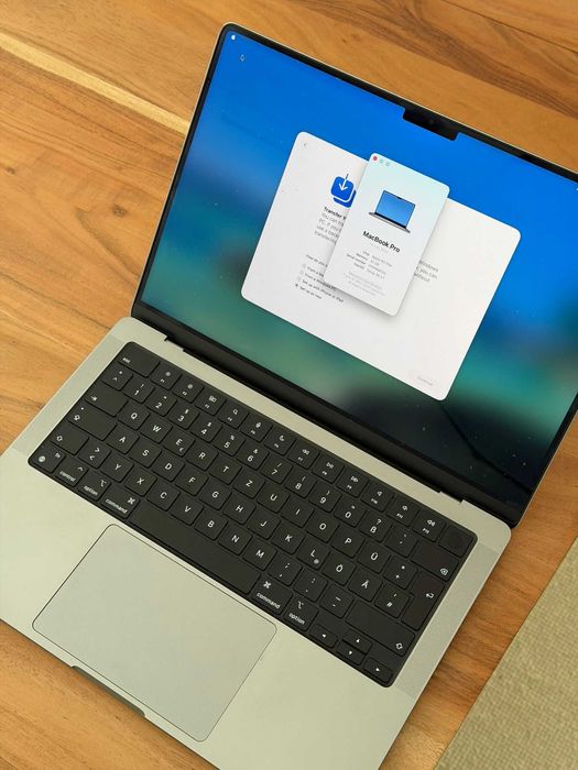MacBook Pro 14” M2 Max 2023 — 32GB / 2TB