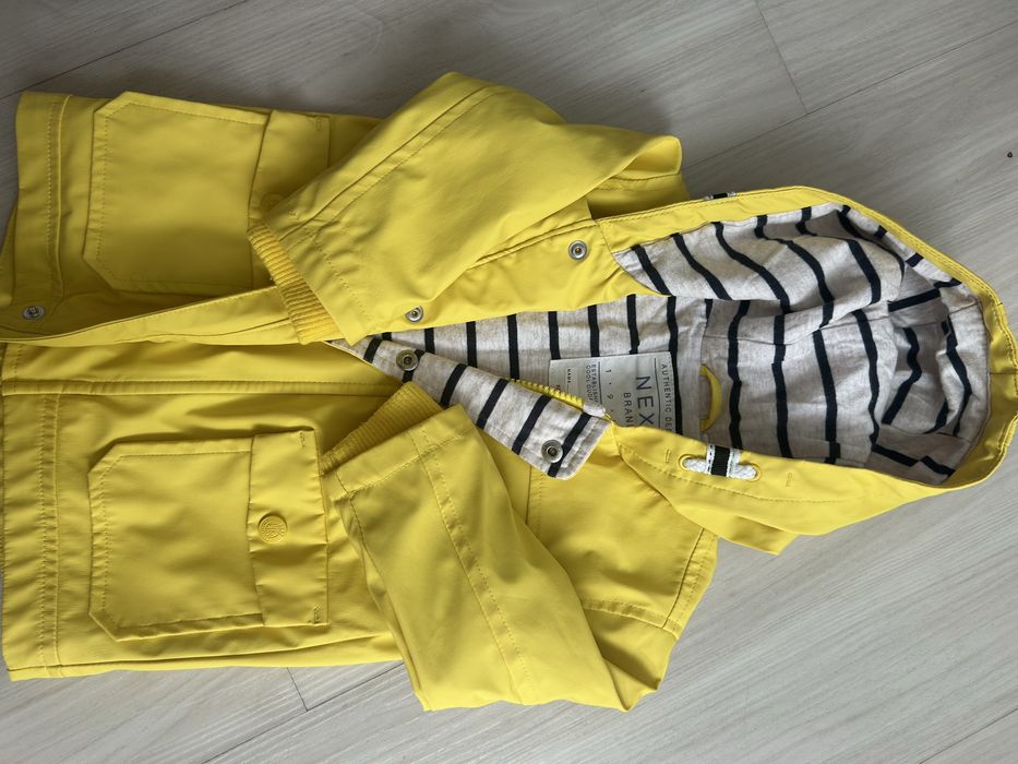 Вітровка, дощовик Next