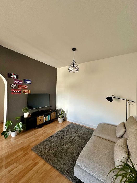 Apartamento T1 Massama e Monte-Abraão