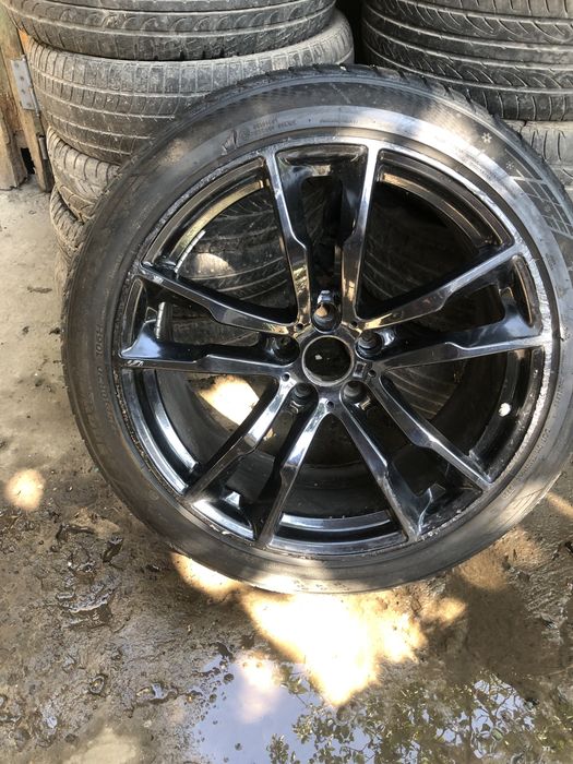 Продам диски с резиной r20