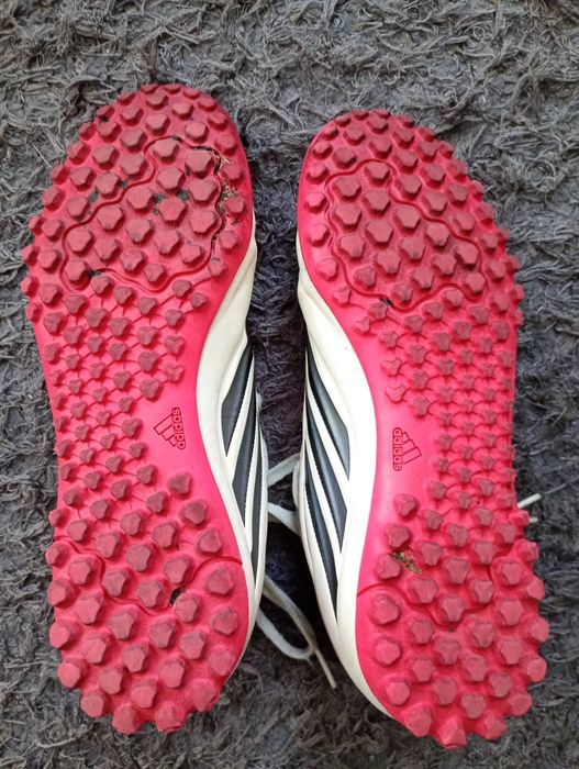 Halówki chłopięce firmy Adidas rozm.37,5
