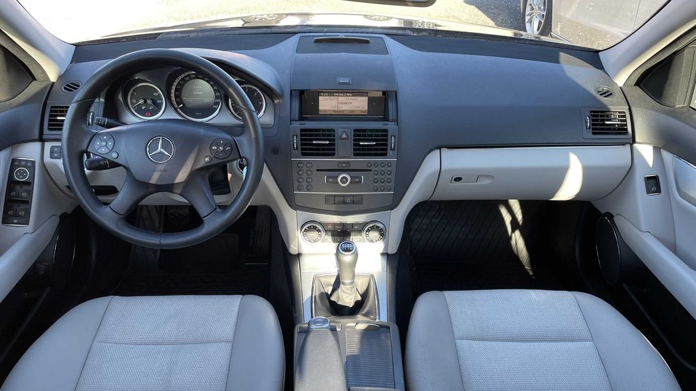 Mercedes-Benz C220 CDi Avantgarde BlueEfficiency NACIONAL