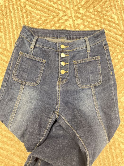 Джинси. Сині. S-M. Кльош