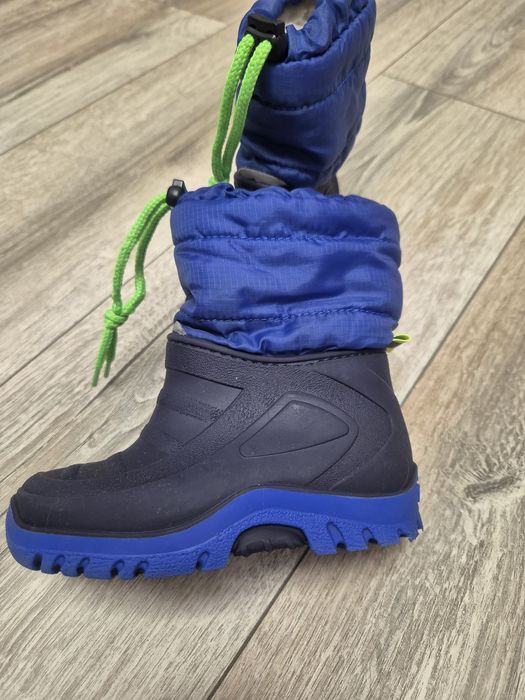 Продам дитяче взуття