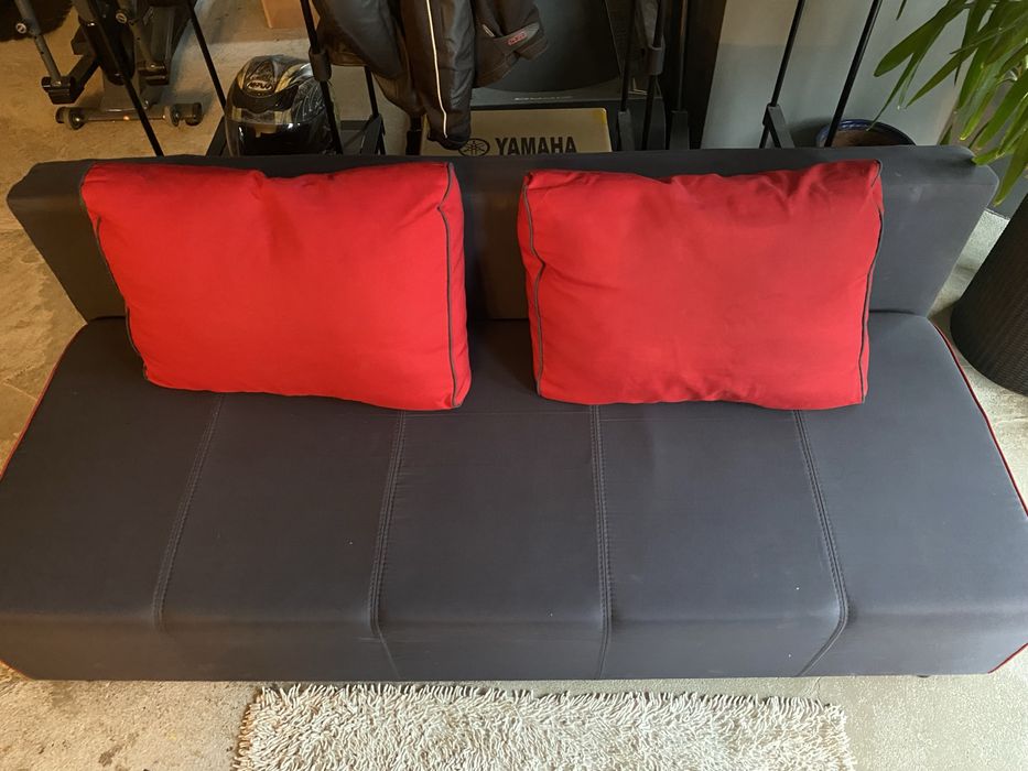 Sofa, kanapa, wersalk rozkładana.