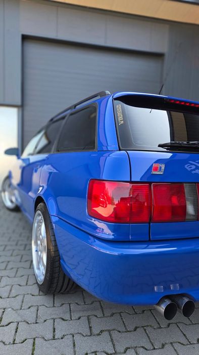 Audi RS2