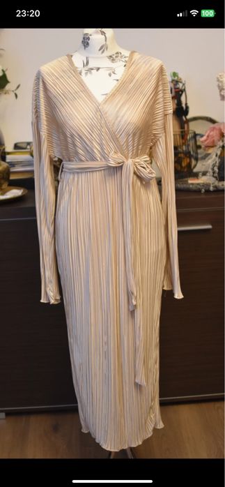 Elegancka sukienka ciążowa, sesja ciążowa