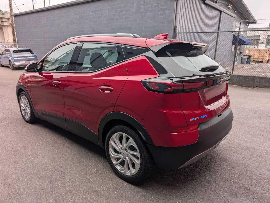 Chevrolet Bolt EUV LT      2023