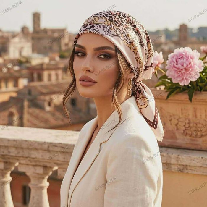 Damska apaszka puder róż panterka łańcuchy cudo