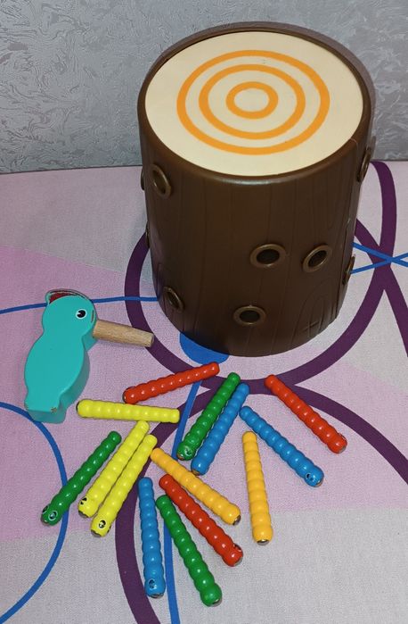 Магнітна гра - Дятлик з черв'ячками