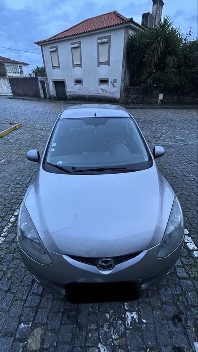 Mazda 2 anos 2009