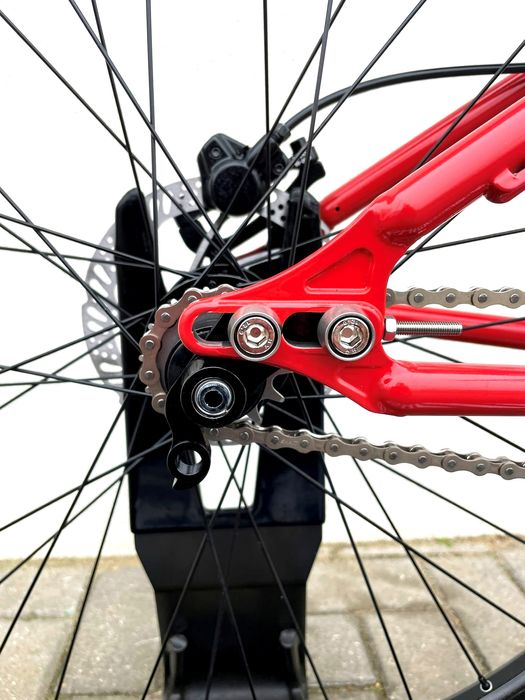 Rower Dirt KONA SHONKY 26 Rama L Street Stunt Pumptrack Manitou Circus